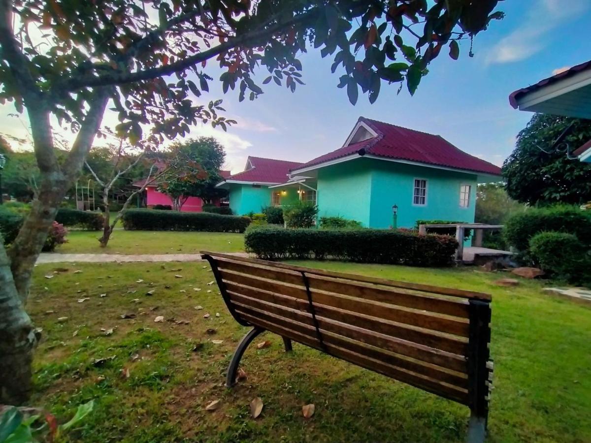Ozone Chomdao Resort Wang Nam Khiao Buitenkant foto